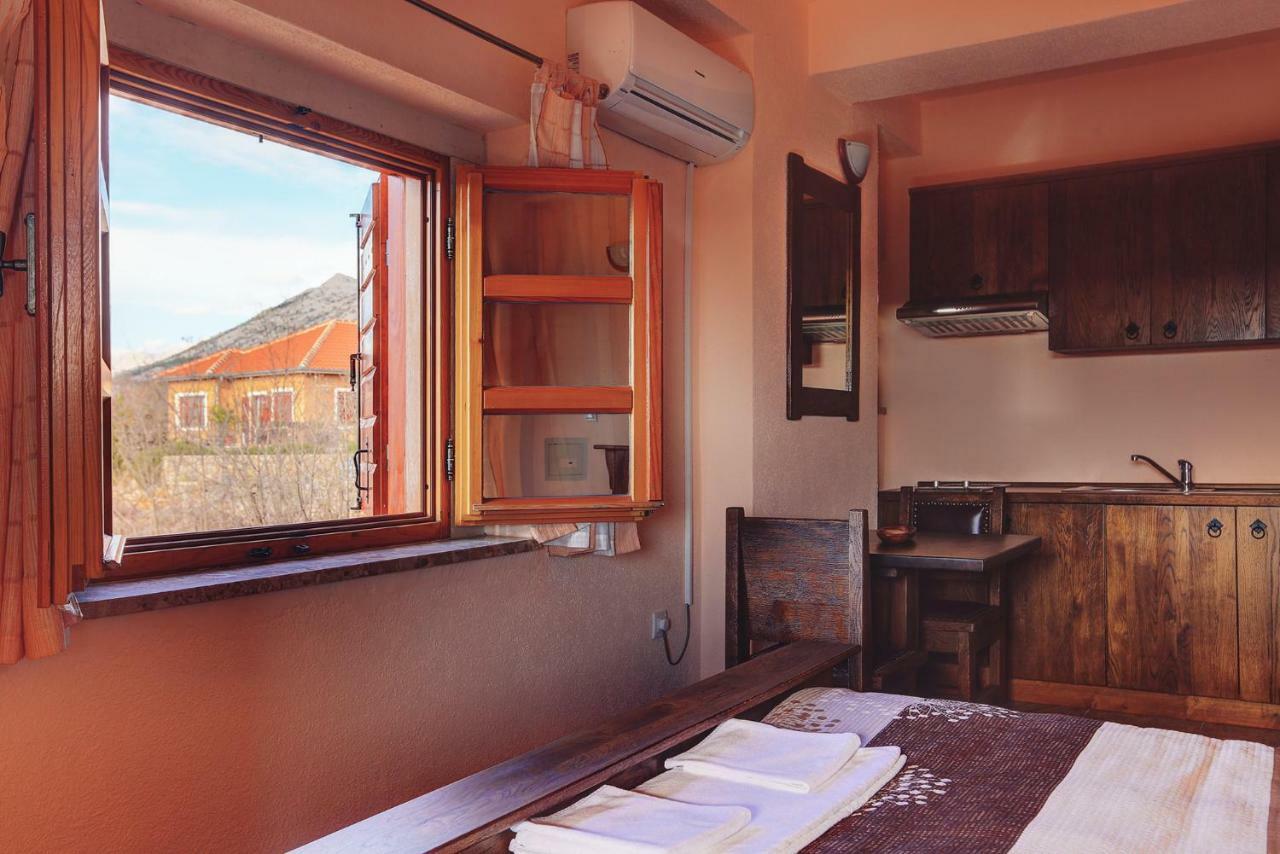 Apartmani I Sobe Dinko Стариград-Паклениця Екстер'єр фото