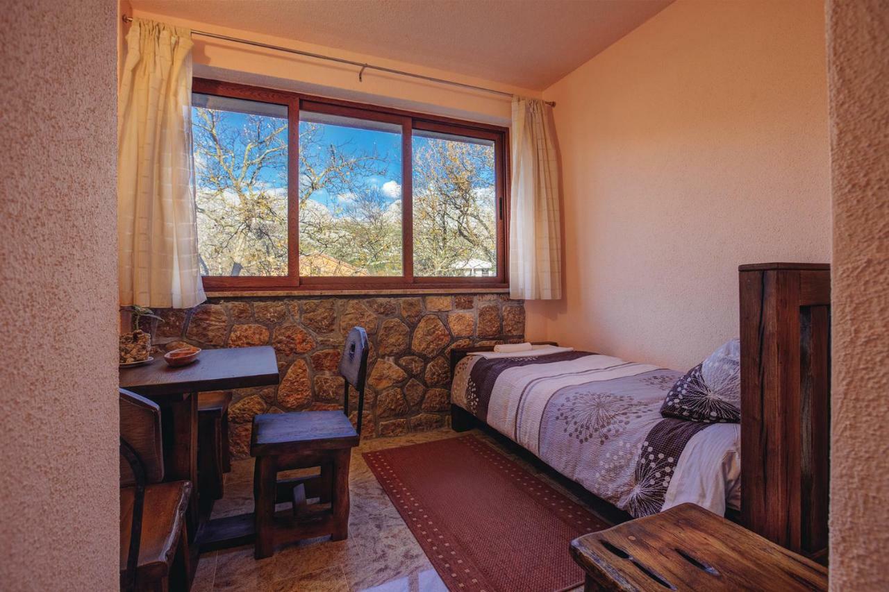 Apartmani I Sobe Dinko Стариград-Паклениця Екстер'єр фото